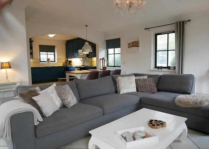 Vakantiehuis Buiten 108 *