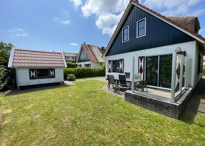 Buiten 108 Vakantiehuis *